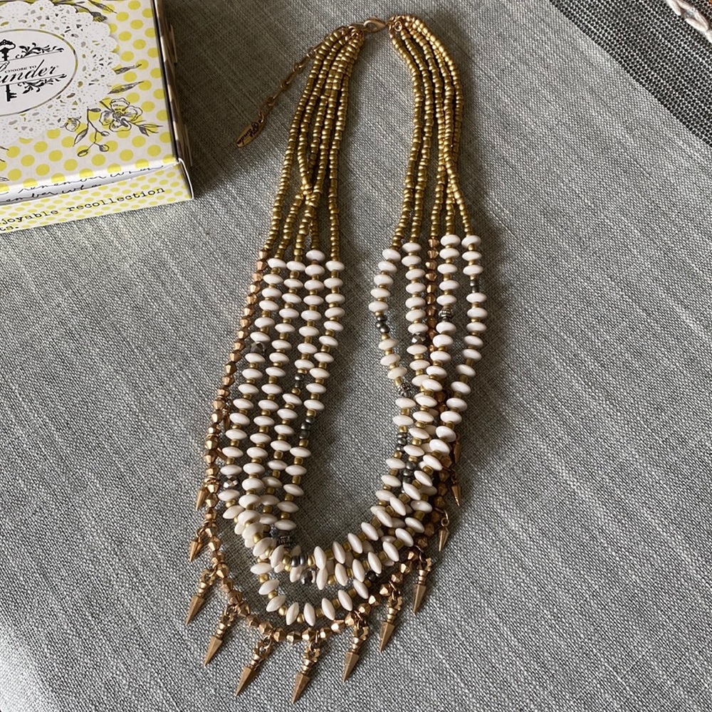 Plunder gold and white beaded necklace